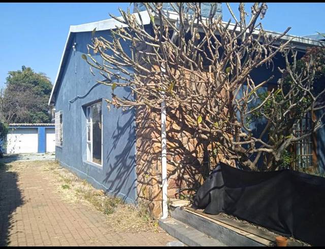 3 BEDROOM HOUSE FOR SALE IN WESTDENE